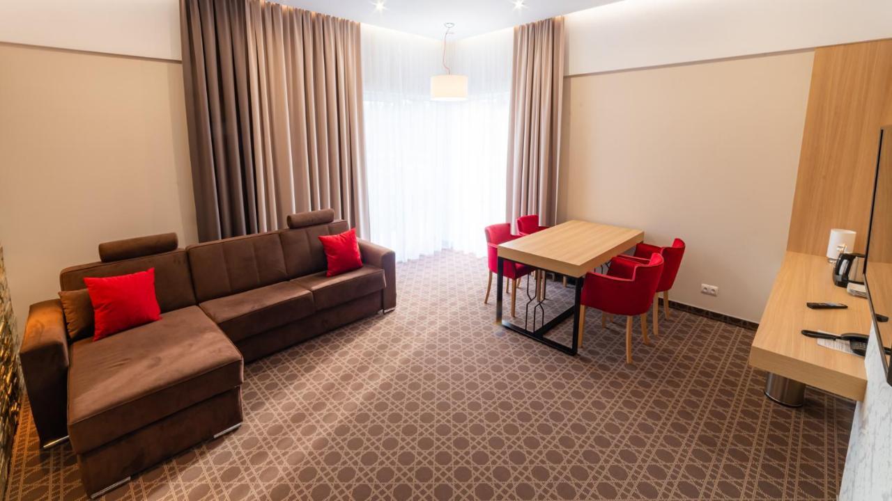 Hotel Nad Czernica Czarne  Esterno foto