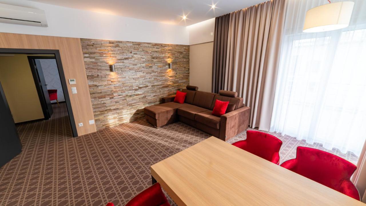 Hotel Nad Czernica Czarne  Esterno foto